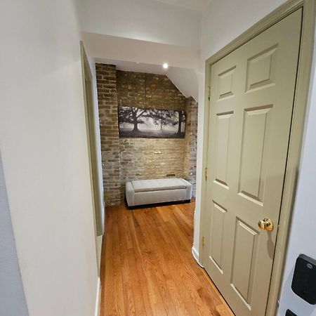 Dc Playhouse Bed And Breakfast Hotel Вашингтон Экстерьер фото