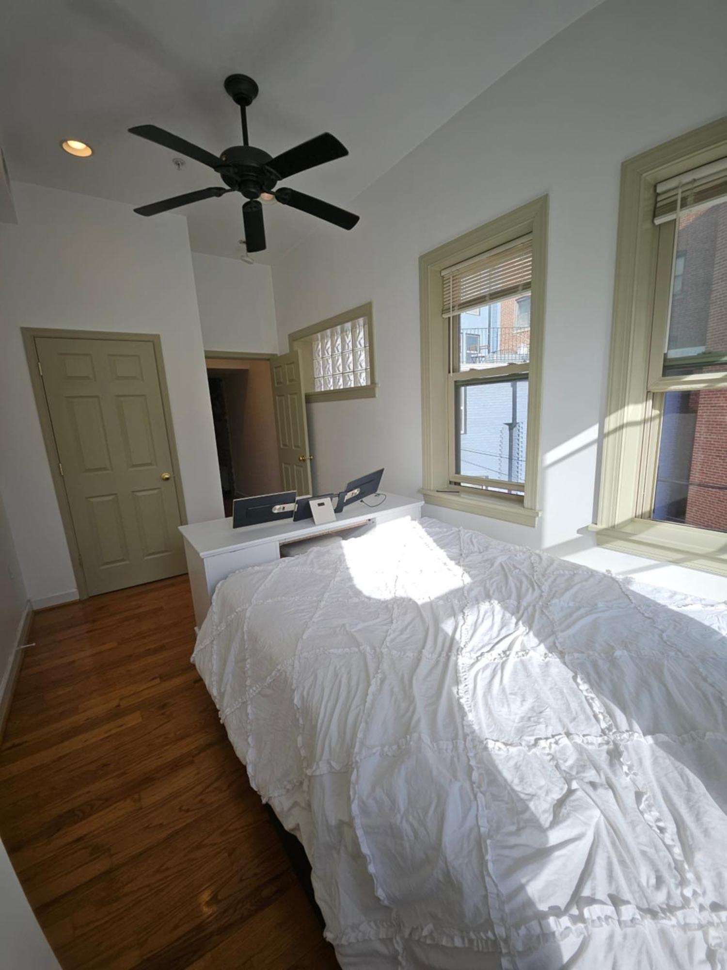 Dc Playhouse Bed And Breakfast Hotel Вашингтон Экстерьер фото